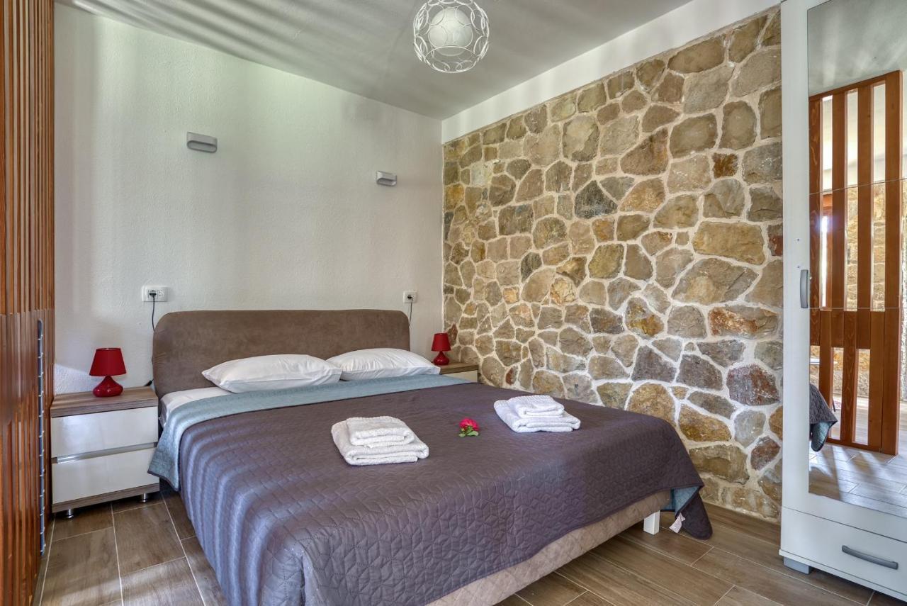 Stonehouse In Olives Lägenhet Ulcinj Exteriör bild