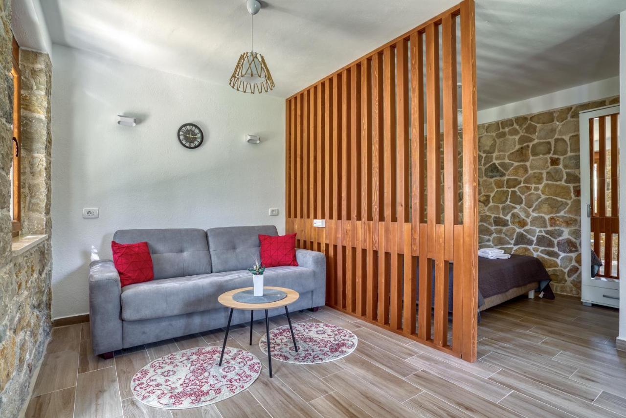 Stonehouse In Olives Lägenhet Ulcinj Exteriör bild